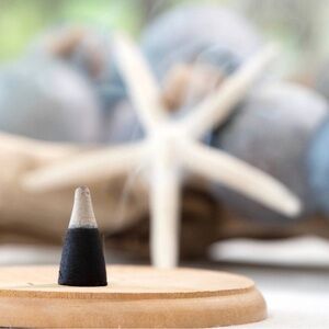 Incense cones - Palo Santo and Cedar
